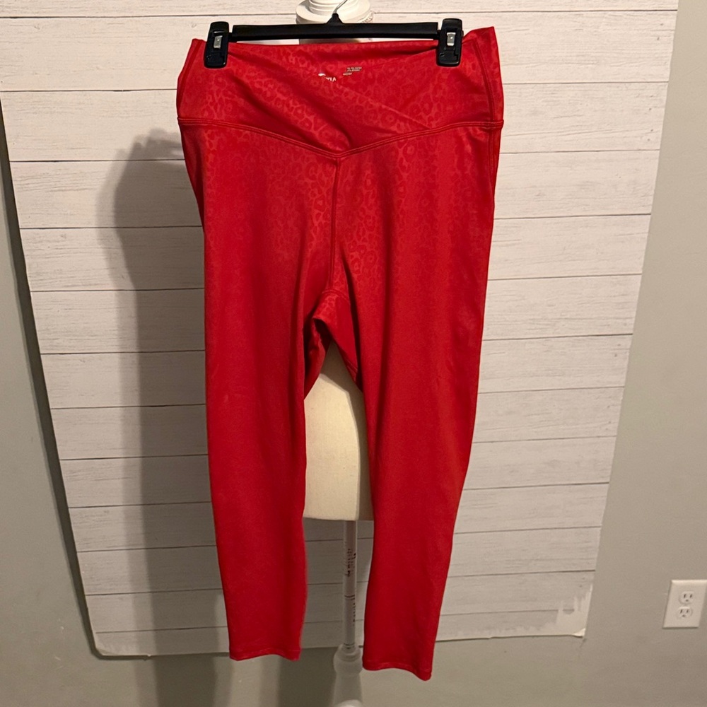 ZYIA High-Waist Red Leopard Scrunch Leggings